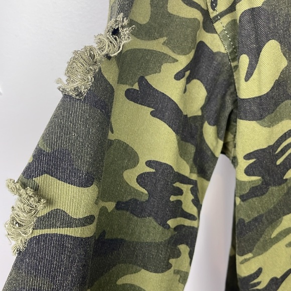 NWOT American Bazi Distressed Quality Denim Camouflage Jacket Women’s Size L - Picture 9 of 15